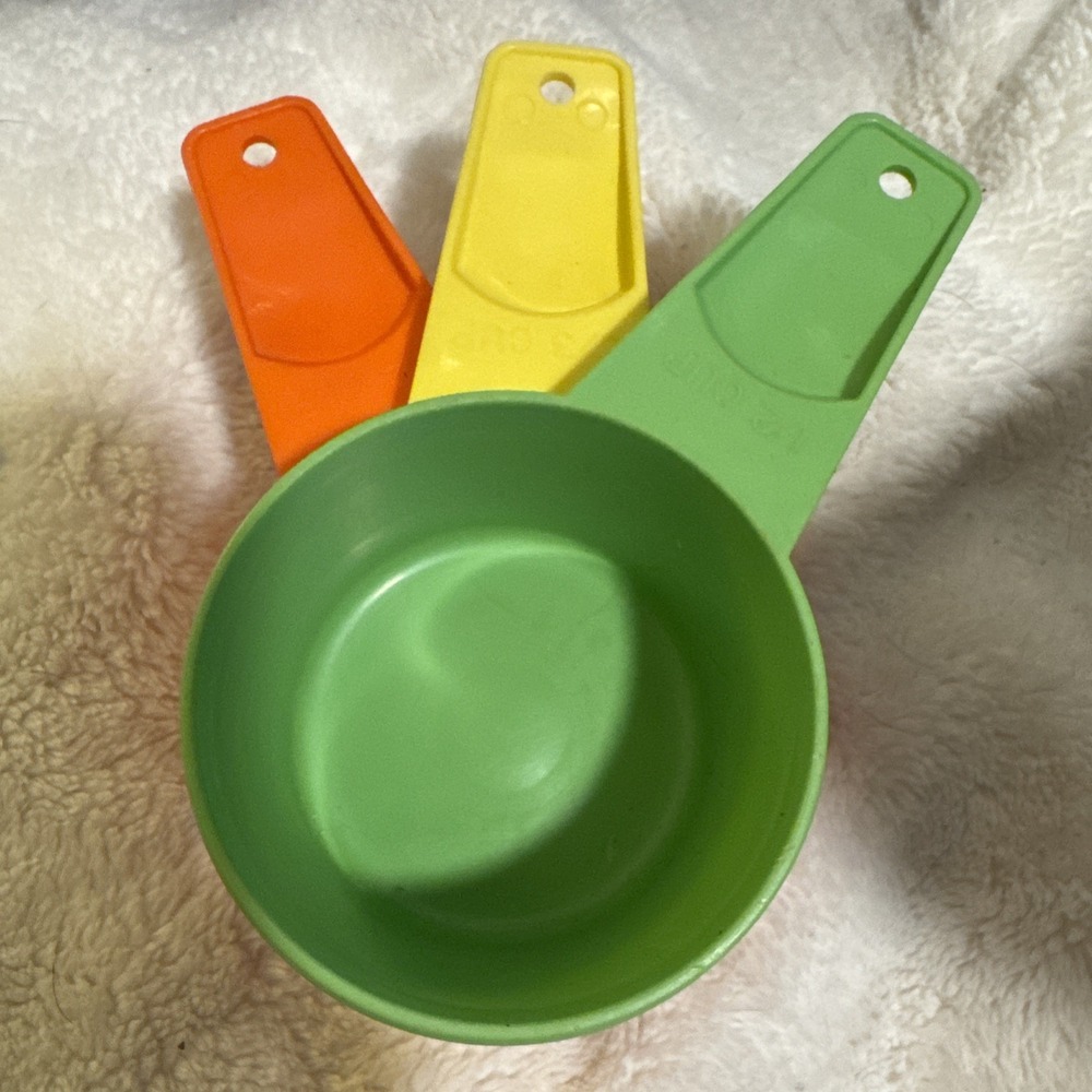 3x Vintage Replacement Tupperware Measuring Cups Green Orange Yellow Mixed Sizes